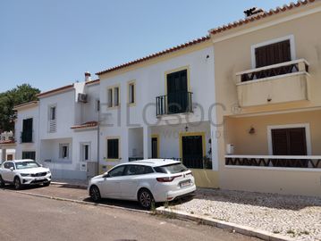 Proporção de 1/2 de Moradia · Borba