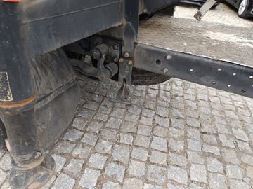 Nissan Cabstar Com Plataforma Elevatória · Ano 2007