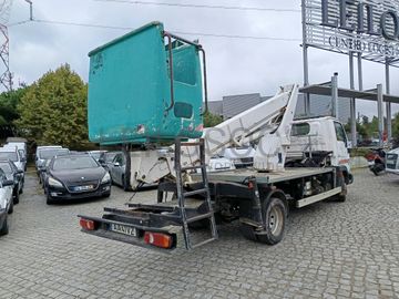 Nissan Cabstar Com Plataforma Elevatória · Ano 2007