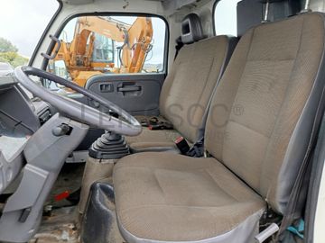 Nissan Cabstar Com Plataforma Elevatória · Ano 2007