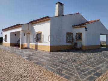 Monte Novo de Valvaqueiros · Santiago Maior, Alandroal