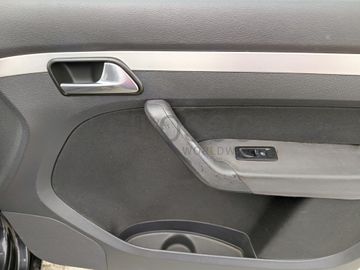 Volkswagen Touran · 7 Lugares · Ano 2007