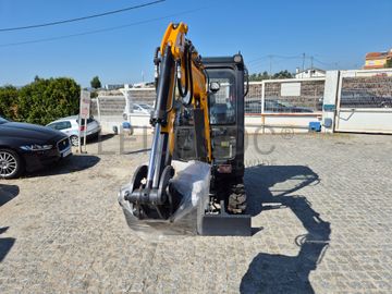 Mini Giratória Infront YFE20 · Ano 2023 