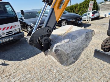 Mini Giratória Infront YFE20 · Ano 2023 