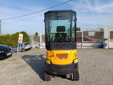 Mini Giratória Infront YFE16 · Ano 2022