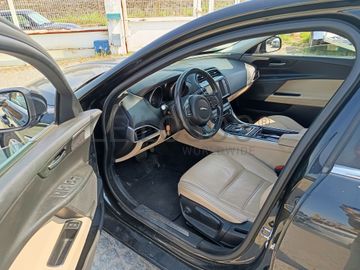 Jaguar XE · Ano 2016