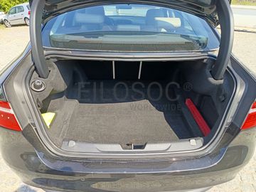 Jaguar XE · Ano 2016