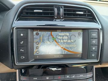 Jaguar XE · Ano 2016