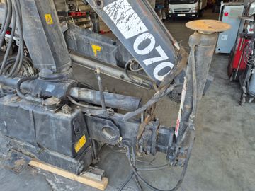 Grua Hiab 070
