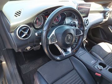 Mercedes-Benz CLA 200 CDI  · Ano 2016