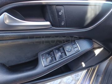 Mercedes-Benz CLA 200 CDI  · Ano 2016