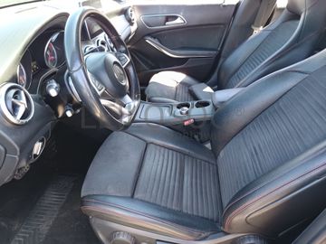 Mercedes-Benz CLA 200 CDI  · Ano 2016