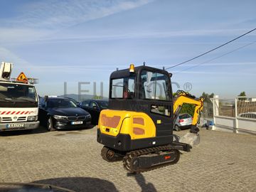 Mini Giratória Infront YFE20 · Ano 2023
