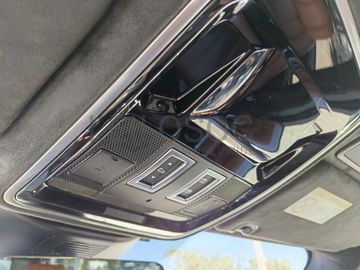 Land Rover Range Rover Autobiography 4.4 SDV8 · Ano 2017