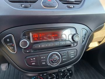 Opel Corsa 1.3 CDTI · Ano 2016