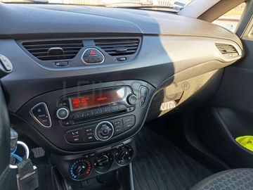 Opel Corsa 1.3 CDTI · Ano 2016