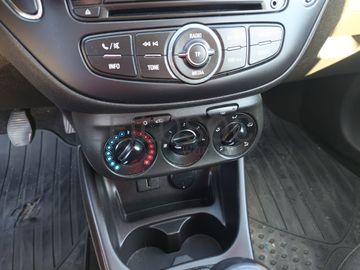 Opel Corsa 1.3 CDTI · Ano 2016