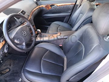 Mercedes-Benz E270 · Ano 2002