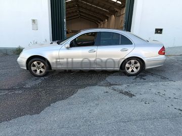 Mercedes-Benz E270 · Ano 2002