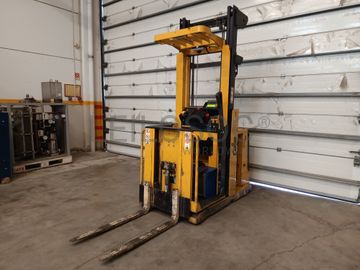Stacker Yale MO10E AC Preparador de Encomendas · Elétrico · Ano 2015