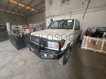 TOYOTA	LC PICK-UP