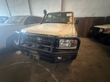 TOYOTA LAND CRUISER