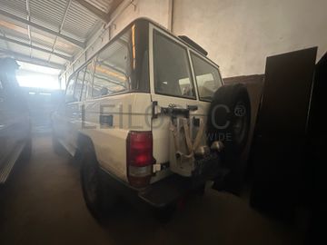 TOYOTA LAND CRUISER