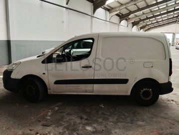 Citroën Berlingo 1.6 HDi · Ano 2016
