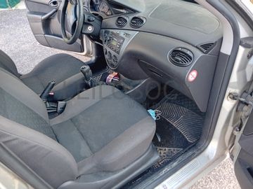 Ford Focus · Ano 2002