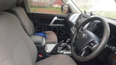 Toyota  Landcruser VX - VDJ200R-GNTEZ 2017