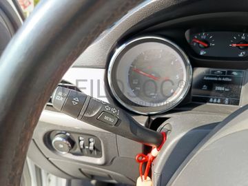 Opel Astra · Ano 2020