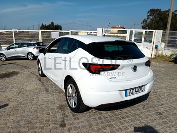 Opel Astra · Ano 2020