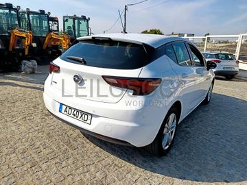 Opel Astra · Ano 2020