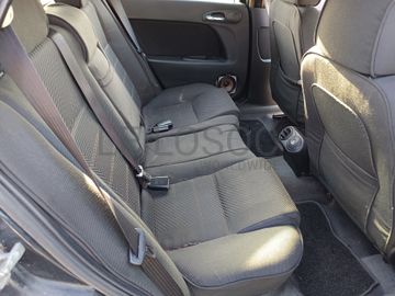 Alfa Romeo 1.9 JTD · Ano 2002