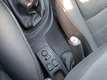 Alfa Romeo 1.9 JTD · Ano 2002