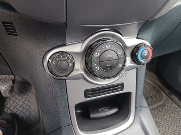 Ford Fiesta · Ano 2010 