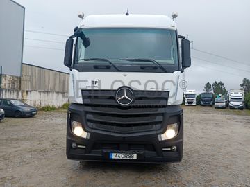 Mercedes-Benz 1845 · Ano 2014