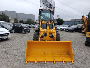 Pá Carregadora Blanche · Ano 2025