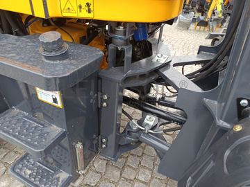 Pá Carregadora Blanche · Ano 2025