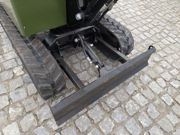 Mini Giratória Colt KV13 · Ano 2025