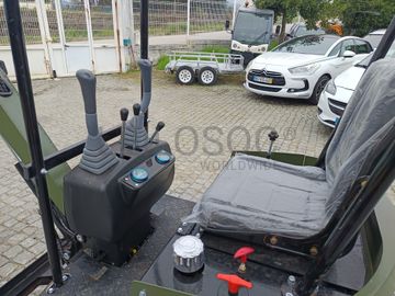 Mini Giratória Colt KV13 · Ano 2025