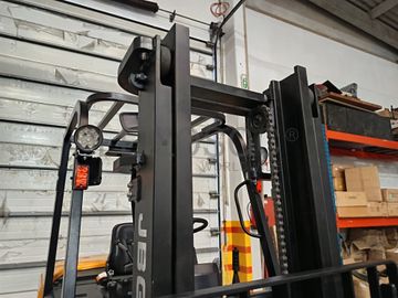 Empilhador JBG FD-32S · Ano 2025