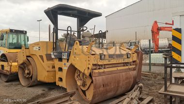 Cil. Auto-Prop. Vibr. Asfaltos 10 T CARTEPILLAR CB534 D