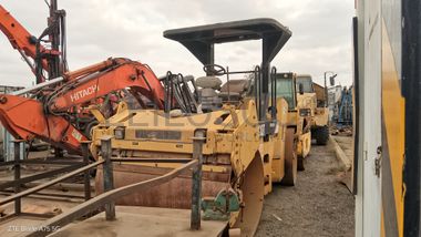 Cil. Auto-Prop. Vibr. Asfaltos 10 T CARTEPILLAR CB534 D