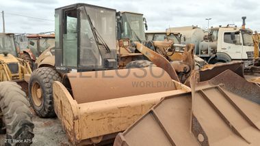 Cil. Auto-Prop. Vibrador Solos 15 T CARTEPILLAR CS583 E