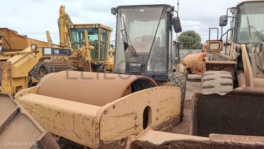 Cil. Auto-Prop. Vibrador Solos 15 T CARTEPILLAR CS583 E