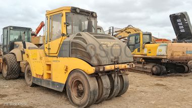 Cilindro de Pneus 24 T BOMAG BW 24 RH
