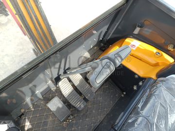 Mini Giratória Infront YFE16 · Ano 2022