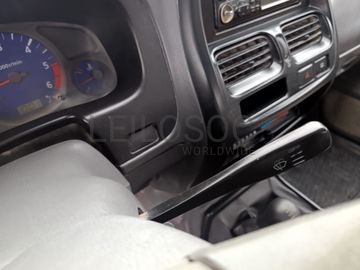 Nissan Pick UP 2.5 TD 4WD · Ano 2000