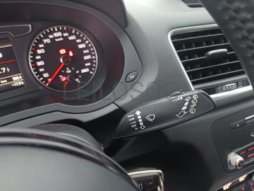 Audi Q3 2.0 TDI Sport · Ano 2017